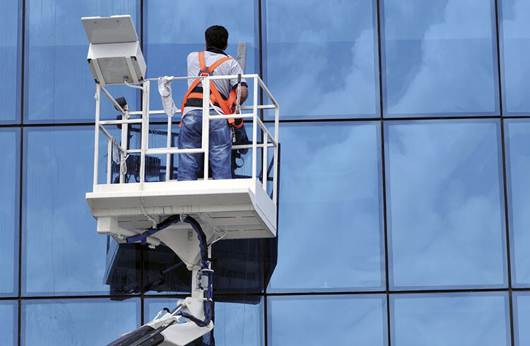 Dış Cephe Cam Silme